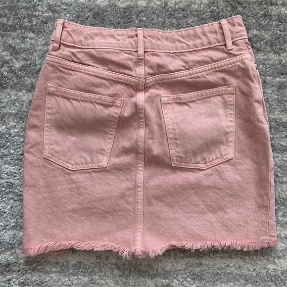 Pink mini denim skirt - Picture 2 of 3